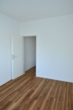 halbes Zimmer - Kernsanierte 2,5 Whg. ca. 65 m² mit Balkon und Einbauküche