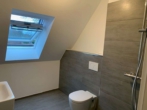Gäste-WC - *Attraktive Kapitalanlage* Exklusive vermietete Penthouse-Wohnung mit Südwest-Balkon in Isernhagen
