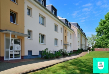 Schöne kernsanierte 2-Zimmer Whg. mit EBK und Balkon, 21509 Glinde, Etagenwohnung