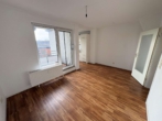 Wohnzimmer - Maisonette Wohnung mit 3 Zimmern, Einbauküche, Loggia & ausgebauten Dachboden