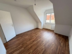 Schlafzimmer - Maisonette Wohnung mit 3 Zimmern, Einbauküche, Loggia & ausgebauten Dachboden