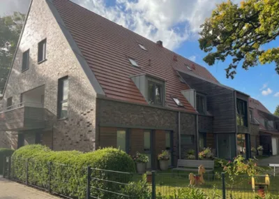 Wohnen wie im eigenen Haus – großzügiges Zuhause für die ganze Familie auf zwei Ebenen, 30916 Isernhagen, Haus