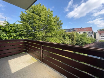 *Urlaub auf Balkonien* schöne 3-Zimmer-Wohnung mit Einbauküche, 28205 Bremen, Etagenwohnung