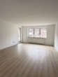 Wohnzimmer - Charmantre 3-Zimmer-Wohnung in attraktiver Lage von Hannover