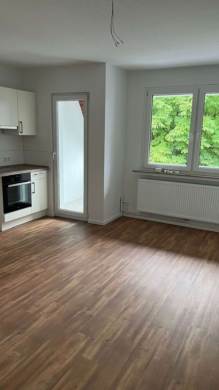 Frisch renovierte Maisonettewohnung mit Loggia & Einbauküche, 28359 Bremen, Maisonettewohnung
