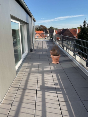 PENTHOUSE mit 100 m² Dachterrasse – SCHWACHHAUSEN – perfekt für Eigennutzer & Anleger, 28211 Bremen, Etagenwohnung