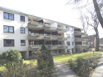 Kapitalanlage mit Balkon – vermietete 4-Zimmer-Wohnung über zwei Etagen inkl. Stellplatz, 28359 Bremen, Erdgeschosswohnung