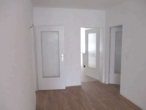 Flur - Kapitalanlage mit Balkon – vermietete 4-Zimmer-Wohnung über zwei Etagen inkl. Stellplatz