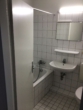 Badezimmer - Rotenburg/Wümme – 2,5-Zimmer-Wohnung mit neuer Einbauküche und Balkon