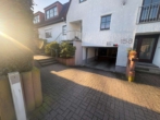 Einfahrt - *** zu vermieten: Stellplatz in der Tiefgarage ***